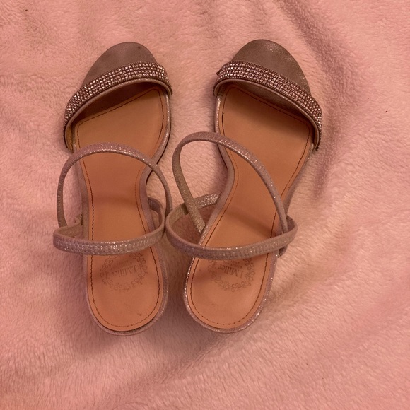 Beautiful glitzy mid high heels - Picture 3 of 3